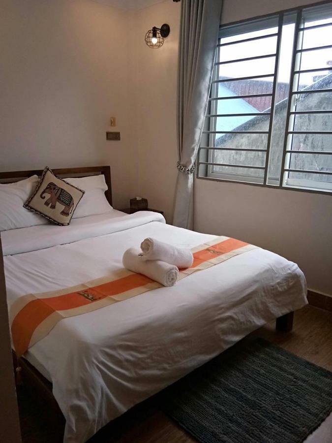 Twin Home Guesthouse Kampot Exterior photo