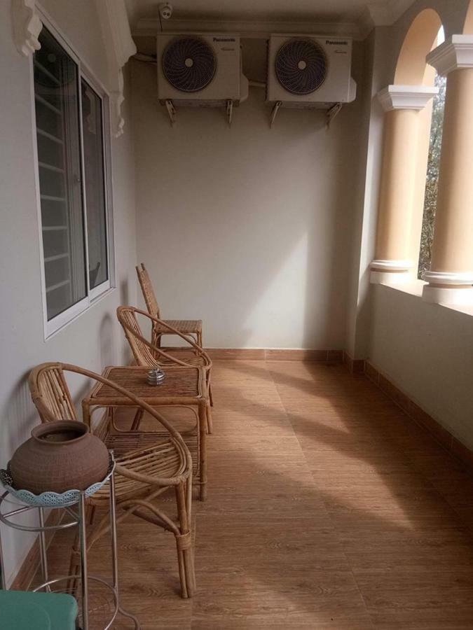 Twin Home Guesthouse Kampot Exterior photo